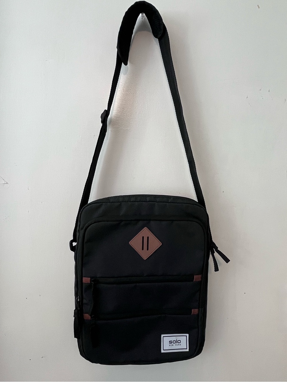 Black Crossbody Messenger Laptop Bag